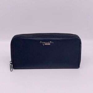 MOSCHINO CHEAP AND CHIC ZIPPER WALLET